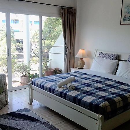 Corner Cafe Bed & Breakfast 후아 힌 외부 사진