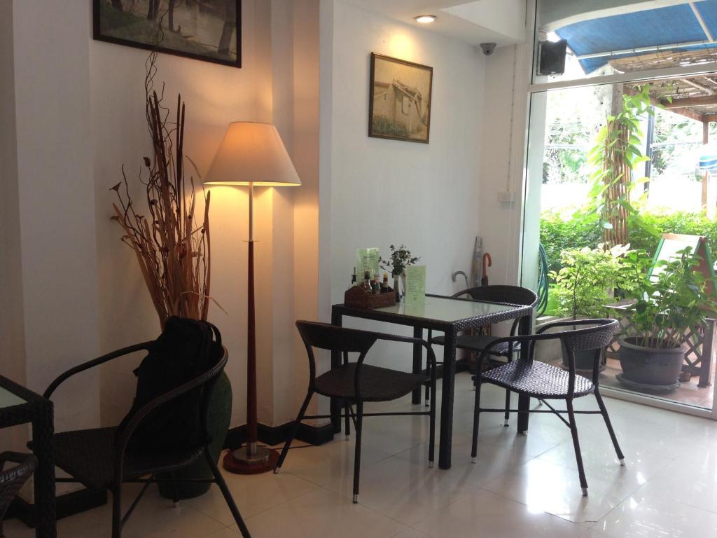 Corner Cafe Bed & Breakfast 후아 힌 외부 사진