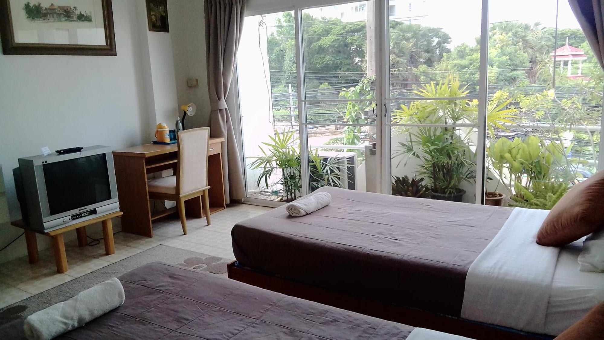 Corner Cafe Bed & Breakfast 후아 힌 외부 사진