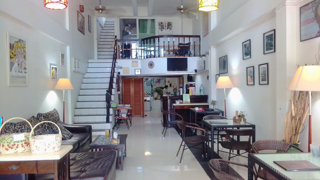 Corner Cafe Bed & Breakfast 후아 힌 외부 사진