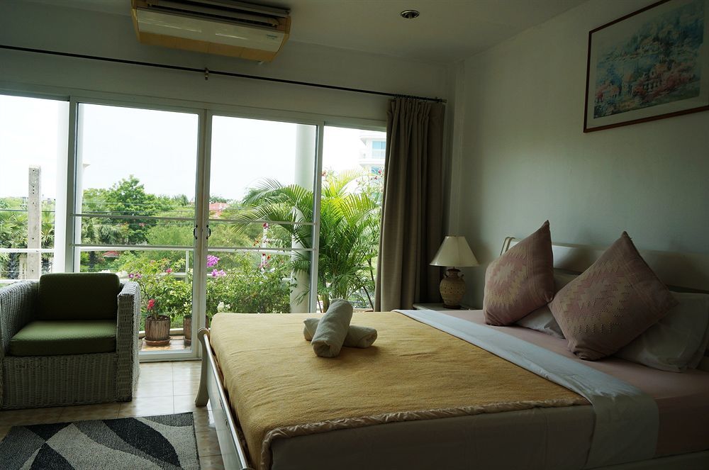 Corner Cafe Bed & Breakfast 후아 힌 외부 사진